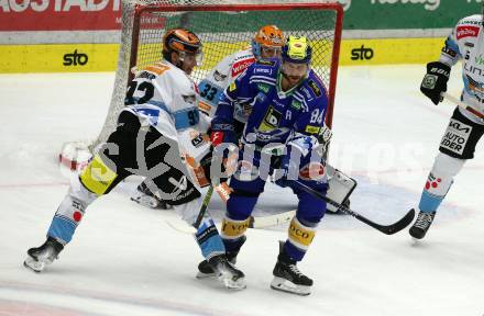 EBEL. Eishockey Bundesliga. EC VSV gegen Black Wings Linz.  Andrew Desjardins,  (VSV),    Lorenz Lindner (Linz). Villach, am 27.10.2023
Foto: Kuess
www.qspictures.net
---
pressefotos, pressefotografie, kuess, qs, qspictures, sport, bild, bilder, bilddatenbank