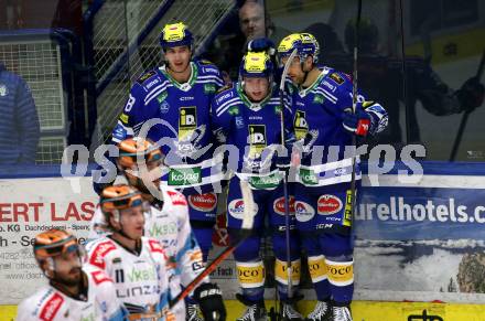 EBEL. Eishockey Bundesliga. EC VSV gegen Black Wings Linz. Torjubel Felix Maxa, Benjamin Lanzinger, Alex Wall  (VSV),  Villach, am 27.10.2023
Foto: Kuess
www.qspictures.net
---
pressefotos, pressefotografie, kuess, qs, qspictures, sport, bild, bilder, bilddatenbank