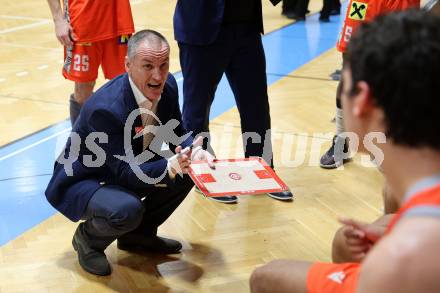 Basketball  2023/2024. Basketball Austria Cup.  Woerthersee Piraten gegen Traiskirchen Lions.  Trainer Radomir Mijanovic (Traiskirchen). Klagenfurt, am 28.10.2023.
Foto: Kuess
www.qspictures.net
---
pressefotos, pressefotografie, kuess, qs, qspictures, sport, bild, bilder, bilddatenbank