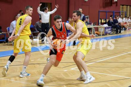 Basketball  2023/2024. Basketball Austria Cup.  Woerthersee Piraten gegen Traiskirchen Lions.  Jan-Arne Apschner (Piraten), Aleksej Kostic  (Traiskirchen). Klagenfurt, am 28.10.2023.
Foto: Kuess
www.qspictures.net
---
pressefotos, pressefotografie, kuess, qs, qspictures, sport, bild, bilder, bilddatenbank