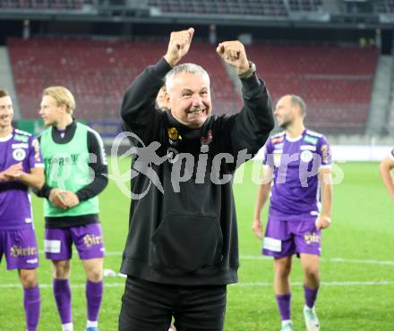 Fussball Bundesliga. SK Austria Klagenfurt gegen WSG Tirol.  Jubel Trainer Peter Pacult (Klagenfurt).  Klagenfurt, am 28.10.2023.
Foto: Kuess
www.qspictures.net
---
pressefotos, pressefotografie, kuess, qs, qspictures, sport, bild, bilder, bilddatenbank