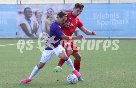 Fussball Kaerntner Liga. SK Austria Klagenfurt gegen SAK. Tristan Schoppitsch (Austria Klagenfurt),  Izidor Erazem Kamsek (SAK). Klagenfurt, am 28.10.2023.
Foto: Kuess
---
pressefotos, pressefotografie, kuess, qs, qspictures, sport, bild, bilder, bilddatenbank