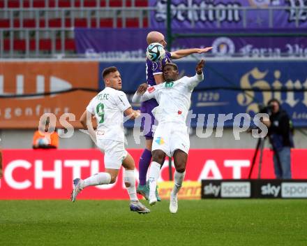 Fussball Bundesliga. SK Austria Klagenfurt gegen WSG Tirol.  Nicolas Wimmer (Klagenfurt),    Mahamadou Diarra (Tirol).  Klagenfurt, am 28.10.2023.
Foto: Kuess
www.qspictures.net
---
pressefotos, pressefotografie, kuess, qs, qspictures, sport, bild, bilder, bilddatenbank