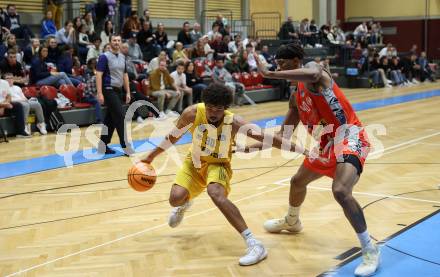 Basketball  2023/2024. Basketball Austria Cup.  Woerthersee Piraten gegen Traiskirchen Lions.  Marcus Holyfield (Piraten),  Jaquan Lawrence (Traiskirchen). Klagenfurt, am 28.10.2023.
Foto: Kuess
www.qspictures.net
---
pressefotos, pressefotografie, kuess, qs, qspictures, sport, bild, bilder, bilddatenbank