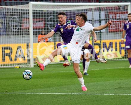 Fussball Bundesliga. SK Austria Klagenfurt gegen WSG Tirol. Sinan Karweina  (Klagenfurt),    Julius Ertlthaler (Tirol).  Klagenfurt, am 28.10.2023.
Foto: Kuess
www.qspictures.net
---
pressefotos, pressefotografie, kuess, qs, qspictures, sport, bild, bilder, bilddatenbank