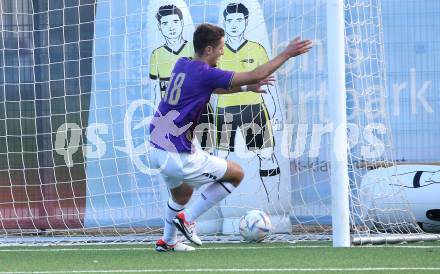 Fussball Kaerntner Liga. SK Austria Klagenfurt gegen SAK. Torjubel Nemanja Pavicevic (Austria Klagenfurt),  Klagenfurt, am 28.10.2023.
Foto: Kuess
---
pressefotos, pressefotografie, kuess, qs, qspictures, sport, bild, bilder, bilddatenbank