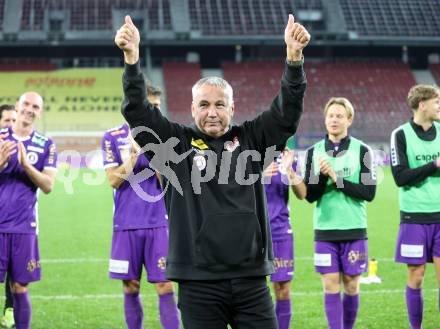 Fussball Bundesliga. SK Austria Klagenfurt gegen WSG Tirol.  Jubel Trainer Peter Pacult (Klagenfurt).  Klagenfurt, am 28.10.2023.
Foto: Kuess
www.qspictures.net
---
pressefotos, pressefotografie, kuess, qs, qspictures, sport, bild, bilder, bilddatenbank