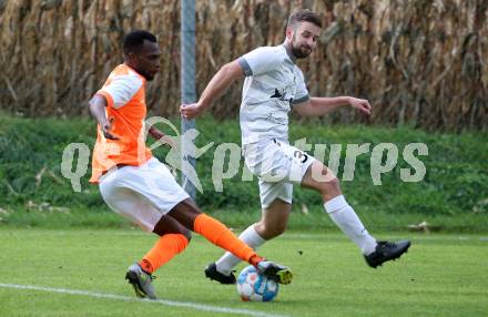 Fussball. Kaerntner Liga. Koettmannsdorf gegen Donau.  Fabian Janschitz  (Koettmanndorf),   Boyo Jarjue (Donau). Koettmannsdorf, 29.10.2023.
Foto: Kuess
www.qspictures.net
---
pressefotos, pressefotografie, kuess, qs, qspictures, sport, bild, bilder, bilddatenbank