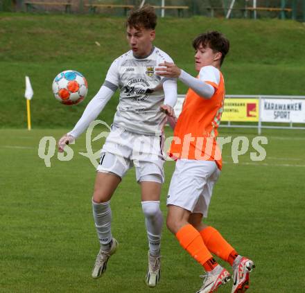 Fussball. Kaerntner Liga. Koettmannsdorf gegen Donau.   Armin Ljubijankic (Koettmanndorf),   Luca Thaler (Donau). Koettmannsdorf, 29.10.2023.
Foto: Kuess
www.qspictures.net
---
pressefotos, pressefotografie, kuess, qs, qspictures, sport, bild, bilder, bilddatenbank