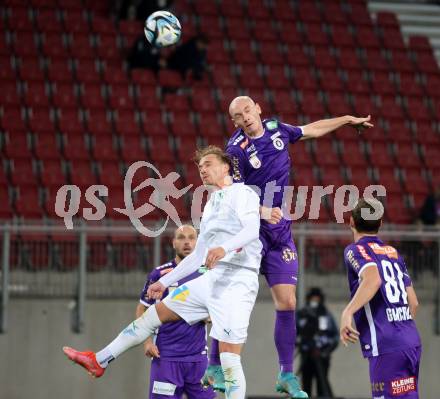 Fussball Bundesliga. SK Austria Klagenfurt gegen WSG Tirol.  Nicolas Wimmer,  (Klagenfurt), Sandi Ogrinec  (Tirol).  Klagenfurt, am 28.10.2023.
Foto: Kuess
www.qspictures.net
---
pressefotos, pressefotografie, kuess, qs, qspictures, sport, bild, bilder, bilddatenbank