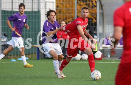 Fussball Kaerntner Liga. SK Austria Klagenfurt gegen SAK. Fabio Markelic,  (Austria Klagenfurt),  Leo Ejup  (SAK). Klagenfurt, am 28.10.2023.
Foto: Kuess
---
pressefotos, pressefotografie, kuess, qs, qspictures, sport, bild, bilder, bilddatenbank