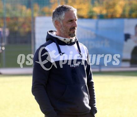 Fussball Kaerntner Liga. SK Austria Klagenfurt gegen SAK. Trainer Darko Djukic (SAK). Klagenfurt, am 28.10.2023.
Foto: Kuess
---
pressefotos, pressefotografie, kuess, qs, qspictures, sport, bild, bilder, bilddatenbank