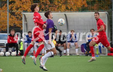 Fussball Kaerntner Liga. SK Austria Klagenfurt gegen SAK.  Nemanja Pavicevic,  (Austria Klagenfurt),  Jan Sasa Ogris-Martic (SAK). Klagenfurt, am 28.10.2023.
Foto: Kuess
---
pressefotos, pressefotografie, kuess, qs, qspictures, sport, bild, bilder, bilddatenbank