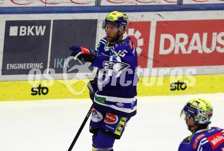 EBEL. Eishockey Bundesliga. EC VSV gegen Moser Medical Graz99ers.  Torjubel Robert Sabolic (VSV). Villach, am 3.11.2023
Foto: Kuess
www.qspictures.net
---
pressefotos, pressefotografie, kuess, qs, qspictures, sport, bild, bilder, bilddatenbank