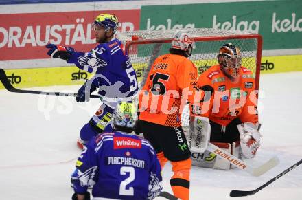 EBEL. Eishockey Bundesliga. EC VSV gegen Moser Medical Graz99ers. Torjubel Robert Sabolic  (VSV). Villach, am 3.11.2023
Foto: Kuess
www.qspictures.net
---
pressefotos, pressefotografie, kuess, qs, qspictures, sport, bild, bilder, bilddatenbank