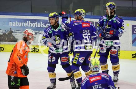 EBEL. Eishockey Bundesliga. EC VSV gegen Moser Medical Graz99ers. Torjubel John Hughes, Kevin Hancock, Robert Sabolic  (VSV). Villach, am 3.11.2023
Foto: Kuess
www.qspictures.net
---
pressefotos, pressefotografie, kuess, qs, qspictures, sport, bild, bilder, bilddatenbank