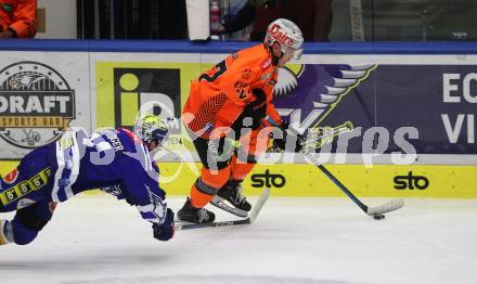 EBEL. Eishockey Bundesliga. EC VSV gegen Moser Medical Graz99ers.  Dominik Prodinger,  (VSV),  Jakob Engelhart (Graz). Villach, am 3.11.2023
Foto: Kuess
www.qspictures.net
---
pressefotos, pressefotografie, kuess, qs, qspictures, sport, bild, bilder, bilddatenbank