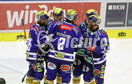 EBEL. Eishockey Bundesliga. EC VSV gegen Moser Medical Graz99ers. Torjubel John Hughes, Robert Sabolic, Dylan MacPherson, Mark Katic, Kevin Hancock  (VSV). Villach, am 3.11.2023
Foto: Kuess
www.qspictures.net
---
pressefotos, pressefotografie, kuess, qs, qspictures, sport, bild, bilder, bilddatenbank