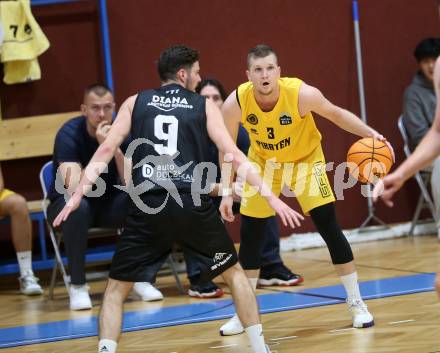 Basketball 2. Liga 2023/2024. Grunddurchgang 5. Runde.  Woerthersee Piraten gegen Guessing Blackbirds.  Jernej Andolsek Heine (Piraten),  Thomas Linzer (Guessing). Klagenfurt, am 4.11.2023.
Foto: Kuess
www.qspictures.net
---
pressefotos, pressefotografie, kuess, qs, qspictures, sport, bild, bilder, bilddatenbank