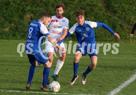 Fussball Unterliga Ost. Maria Saal gegen Annabichler SV.  Vasile-Calin Patrascan,  (Maria Saal),  Nico Spendier,  Tobias Emanuel Hanzl   (ASV). Maria Saal, am 4.11.2023.
Foto: Kuess
www.qspictures.net
---
pressefotos, pressefotografie, kuess, qs, qspictures, sport, bild, bilder, bilddatenbank