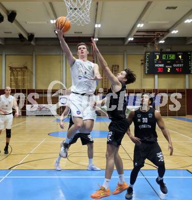 Basketball 2. Liga 2023/2024. Grunddurchgang 6. Runde.  KOS Celovec gegen Woerthersee Piraten..  Andi Smrtnik (KOS),  Alexander Pirker  (Piraten). Klagenfurt, am 11.11.2023.
Foto: Kuess
www.qspictures.net
---
pressefotos, pressefotografie, kuess, qs, qspictures, sport, bild, bilder, bilddatenbank