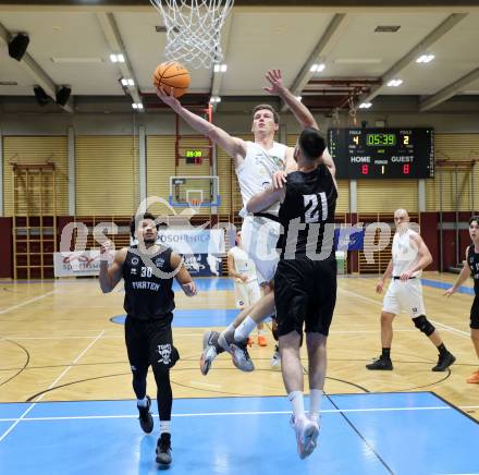 Basketball 2. Liga 2023/2024. Grunddurchgang 6. Runde.  KOS Celovec gegen Woerthersee Piraten.. Andi Smrtnik  (KOS),   Marin Sliskovic (Piraten). Klagenfurt, am 11.11.2023.
Foto: Kuess
www.qspictures.net
---
pressefotos, pressefotografie, kuess, qs, qspictures, sport, bild, bilder, bilddatenbank