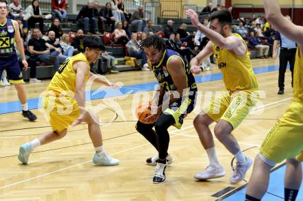 Basketball 2. Liga 2023/2024. Grunddurchgang 7. Runde.  Woerthersee Piraten gegen Future Team Steiermark.. Levin Hu, Marin Sliskovic  (Piraten),   Nikhil Sacher (Steiermark). Klagenfurt, am 17.11.2023.
Foto: Kuess
www.qspictures.net
---
pressefotos, pressefotografie, kuess, qs, qspictures, sport, bild, bilder, bilddatenbank