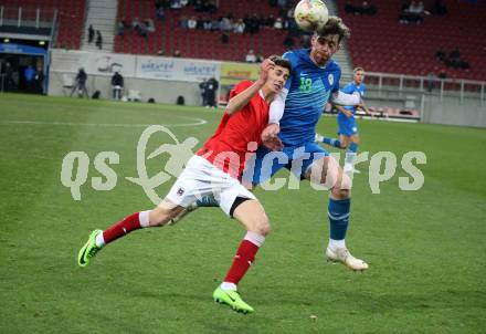 Fussball Laenderspiel Amateure. Oesterreich gegen Slowenien.  Paulo Rossetti, (AUT), Aljaz Pristovnik  (SLO). Klagenfurt, am 26.11.2023.
Foto: Kuess
www.qspictures.net
---
pressefotos, pressefotografie, kuess, qs, qspictures, sport, bild, bilder, bilddatenbank