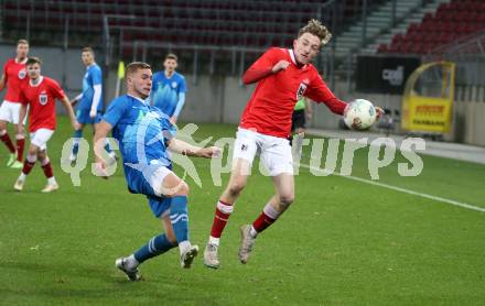 Fussball Laenderspiel Amateure. Oesterreich gegen Slowenien.  Michael Morgenstern, (AUT),   Andraz Lipec  (SLO). Klagenfurt, am 26.11.2023.
Foto: Kuess
www.qspictures.net
---
pressefotos, pressefotografie, kuess, qs, qspictures, sport, bild, bilder, bilddatenbank