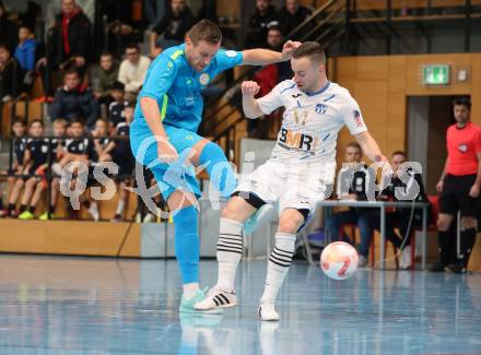 Futsal. FUTSAL versli.at Klagenfurt gegen FC Diamant Linz.  Matic Lokovsek  (Klagenfurt),    Adis Muhamedagic (Linz). Klagenfurt, 26.11.2023.
Foto: Kuess
www.qspictures.net
---
pressefotos, pressefotografie, kuess, qs, qspictures, sport, bild, bilder, bilddatenbank