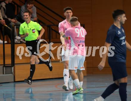 Futsal. Carinthia Flamengo Futsal Club gegen LPSV-Kaernten.  Torjubel Timo Todor-Kostic, Smajl Delic (C.F.F.C),  Klagenfurt, 26.11.2023.
Foto: Kuess
www.qspictures.net
---
pressefotos, pressefotografie, kuess, qs, qspictures, sport, bild, bilder, bilddatenbank