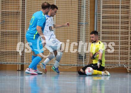 Futsal. FUTSAL versli.at Klagenfurt gegen FC Diamant Linz.  Vladimir Kajkut, Boris Tomic  (Klagenfurt),  Aleksandar Milovanovic  (Linz). Klagenfurt, 26.11.2023.
Foto: Kuess
www.qspictures.net
---
pressefotos, pressefotografie, kuess, qs, qspictures, sport, bild, bilder, bilddatenbank