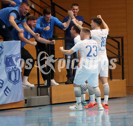 Futsal. FUTSAL versli.at Klagenfurt gegen FC Diamant Linz.   Jubel   (Linz). Klagenfurt, 26.11.2023.
Foto: Kuess
www.qspictures.net
---
pressefotos, pressefotografie, kuess, qs, qspictures, sport, bild, bilder, bilddatenbank