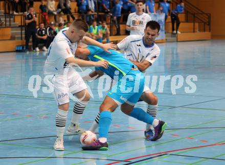 Futsal. FUTSAL versli.at Klagenfurt gegen FC Diamant Linz.  Saso Kovacevic  (Klagenfurt),    Amel Beglerovic, Aleksandar Milovanovic (Linz). Klagenfurt, 26.11.2023.
Foto: Kuess
www.qspictures.net
---
pressefotos, pressefotografie, kuess, qs, qspictures, sport, bild, bilder, bilddatenbank