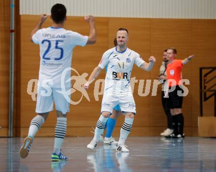 Futsal. FUTSAL versli.at Klagenfurt gegen FC Diamant Linz.  Torjubel Adis Muhamedagic, Aleksandar Milovanovic  (Linz). Klagenfurt, 26.11.2023.
Foto: Kuess
www.qspictures.net
---
pressefotos, pressefotografie, kuess, qs, qspictures, sport, bild, bilder, bilddatenbank