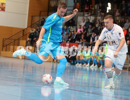 Futsal. FUTSAL versli.at Klagenfurt gegen FC Diamant Linz.  Matic Lokovsek  (Klagenfurt),    Amel Beglerovic (Linz). Klagenfurt, 26.11.2023.
Foto: Kuess
www.qspictures.net
---
pressefotos, pressefotografie, kuess, qs, qspictures, sport, bild, bilder, bilddatenbank