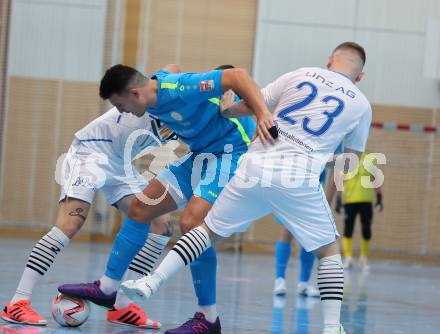 Futsal. FUTSAL versli.at Klagenfurt gegen FC Diamant Linz.  Saso Kovacevic  (Klagenfurt),   Amel Beglerovic, Edwin Skrgic (Linz). Klagenfurt, 26.11.2023.
Foto: Kuess
www.qspictures.net
---
pressefotos, pressefotografie, kuess, qs, qspictures, sport, bild, bilder, bilddatenbank