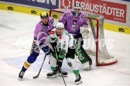 EBEL. Eishockey Bundesliga. EC VSV gegen HK Olimpija Ljubljana.  Dylan Macpherson, Rene Swette,  (VSV),   Maris Bicevskis  (Ljubljana). Villach, am 28.11.2023
Foto: Kuess
www.qspictures.net
---
pressefotos, pressefotografie, kuess, qs, qspictures, sport, bild, bilder, bilddatenbank