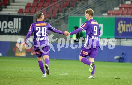 Fussball Bundesliga. SK Austria Klagenfurt gegen TSV Egger Glas Hartberg.  Torjubel Rico Benatelli, Nicolas Binder (Klagenfurt).   Klagenfurt, am 4.12.2023.
Foto: Kuess
---
pressefotos, pressefotografie, kuess, qs, qspictures, sport, bild, bilder, bilddatenbank