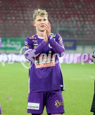 Fussball Bundesliga. SK Austria Klagenfurt gegen TSV Egger Glas Hartberg. Nicolas Binder  (Klagenfurt).   Klagenfurt, am 4.12.2023.
Foto: Kuess
---
pressefotos, pressefotografie, kuess, qs, qspictures, sport, bild, bilder, bilddatenbank