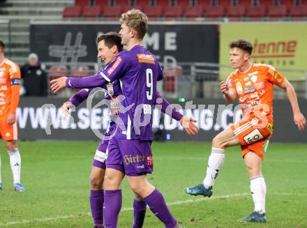 Fussball Bundesliga. SK Austria Klagenfurt gegen TSV Egger Glas Hartberg.   Torjubel Till Schumacher, Nicolas Binder (Klagenfurt).   Klagenfurt, am 4.12.2023.
Foto: Kuess
---
pressefotos, pressefotografie, kuess, qs, qspictures, sport, bild, bilder, bilddatenbank