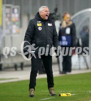 Fussball Bundesliga. SK Austria Klagenfurt gegen TSV Egger Glas Hartberg.  Trainer Peter Pacult (Klagenfurt).   Klagenfurt, am 4.12.2023.
Foto: Kuess
---
pressefotos, pressefotografie, kuess, qs, qspictures, sport, bild, bilder, bilddatenbank