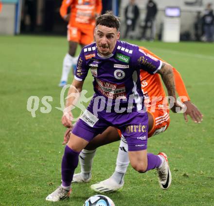 Fussball Bundesliga. SK Austria Klagenfurt gegen TSV Egger Glas Hartberg. Sinan Karweina  (Klagenfurt).   Klagenfurt, am 4.12.2023.
Foto: Kuess
---
pressefotos, pressefotografie, kuess, qs, qspictures, sport, bild, bilder, bilddatenbank