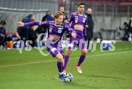 Fussball Bundesliga. SK Austria Klagenfurt gegen TSV Egger Glas Hartberg.  Aaron Sky Schwarz (Klagenfurt).   Klagenfurt, am 4.12.2023.
Foto: Kuess
---
pressefotos, pressefotografie, kuess, qs, qspictures, sport, bild, bilder, bilddatenbank