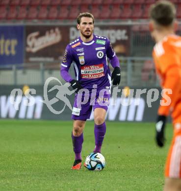 Fussball Bundesliga. SK Austria Klagenfurt gegen TSV Egger Glas Hartberg.  Turgay Gemicibasi (Klagenfurt).   Klagenfurt, am 4.12.2023.
Foto: Kuess
---
pressefotos, pressefotografie, kuess, qs, qspictures, sport, bild, bilder, bilddatenbank