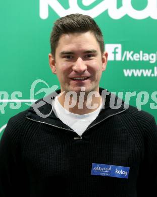 Kaernten Sport. Sportlermeeting. Package Uebergabe.  Gernot Bruckmann  (Modellflug). Klagenfurt, am 5.12.2023.
Foto: Kuess
---
pressefotos, pressefotografie, kuess, qs, qspictures, sport, bild, bilder, bilddatenbank