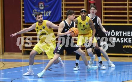 Basketball 2. Bundesliga. Woerthersee Piraten gegen Vienna United. Marin Sliskovic, Shawn L. Ray (Piraten),  David Makivic (Vienna United).  Klagenfurt, am 8.12.2023.
Foto: Kuess
---
pressefotos, pressefotografie, kuess, qs, qspictures, sport, bild, bilder, bilddatenbank