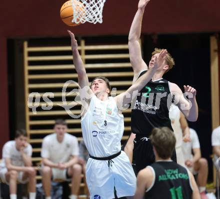 Basketball 2. Liga 2023/2024. Grunddurchgang 10. Runde.  KOS gegen Deutsch Wagram Alligators. Niklas Michel  (KOS),  Luis Goed  (Deutsch Wagram). Klagenfurt, am 8.12.12023.
Foto: Kuess
---
pressefotos, pressefotografie, kuess, qs, qspictures, sport, bild, bilder, bilddatenbank