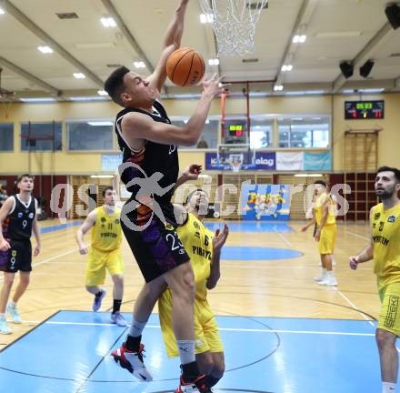 Basketball 2. Bundesliga. Woerthersee Piraten gegen Vienna United. Shawn L. Ray (Piraten), Noah Oguamalam (Vienna United). .  Klagenfurt, am 8.12.2023.
Foto: Kuess
---
pressefotos, pressefotografie, kuess, qs, qspictures, sport, bild, bilder, bilddatenbank