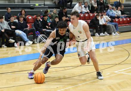 Basketball 2. Liga 2023/2024. Grunddurchgang 10. Runde.  KOS gegen Deutsch Wagram Alligators. Lorenz Windisch  (KOS),  Philip Konate  (Deutsch Wagram). Klagenfurt, am 8.12.12023.
Foto: Kuess
---
pressefotos, pressefotografie, kuess, qs, qspictures, sport, bild, bilder, bilddatenbank